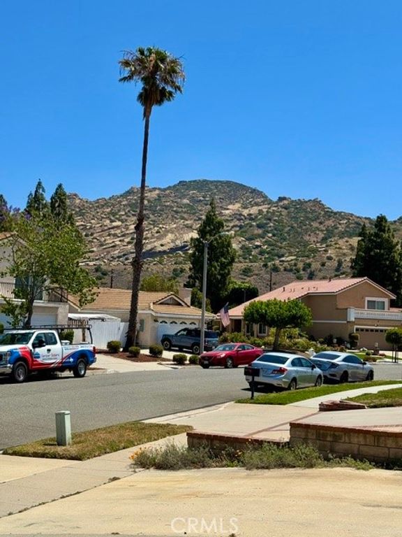 Image 3 of property listing at 6452 Hazel Circle, Simi Valley, CA 93063