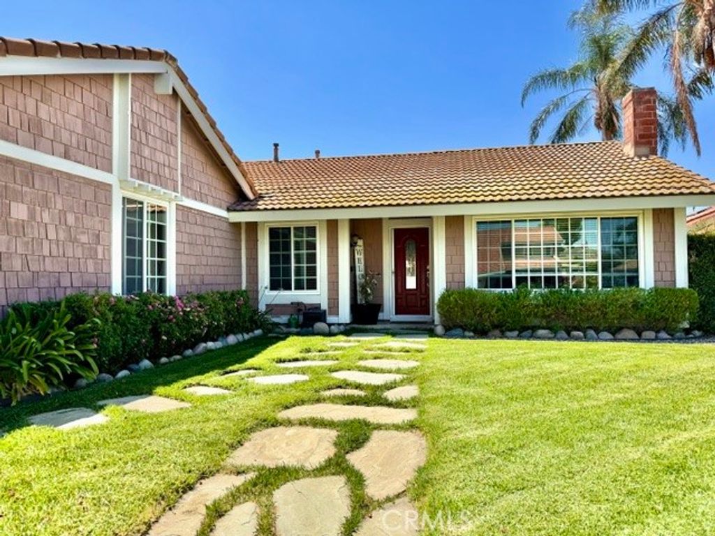 Image 4 of property listing at 6452 Hazel Circle, Simi Valley, CA 93063