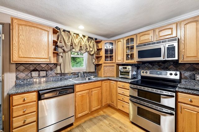 24 Victoria Ter, Ludlow, MA 01056