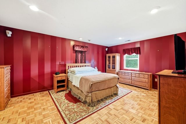 24 Victoria Ter, Ludlow, MA 01056