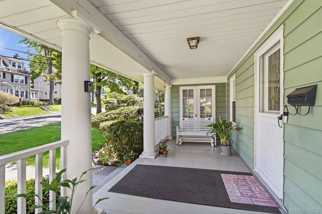 24 Grandview Avenue, White Plains, NY 10605