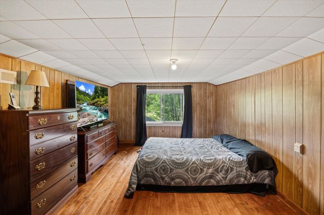 747 Hunting Creek Rd, Whitleyville, TN 38588