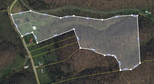 747 Hunting Creek Rd, Whitleyville, TN 38588