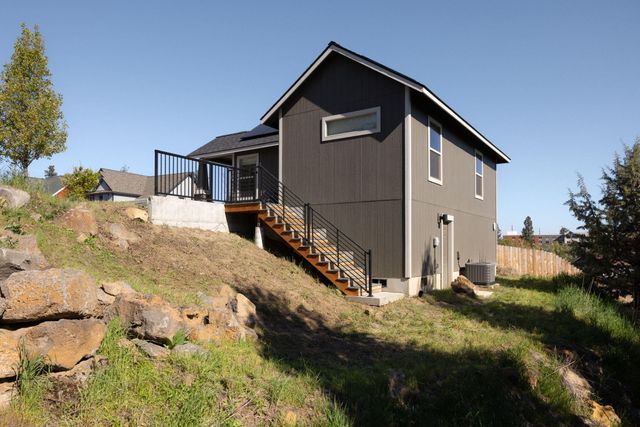 20134 Carson Creek Court, Bend, OR 97702