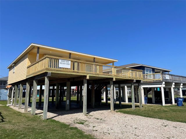 106 Coconut Road, Surfside Beach, TX 77541