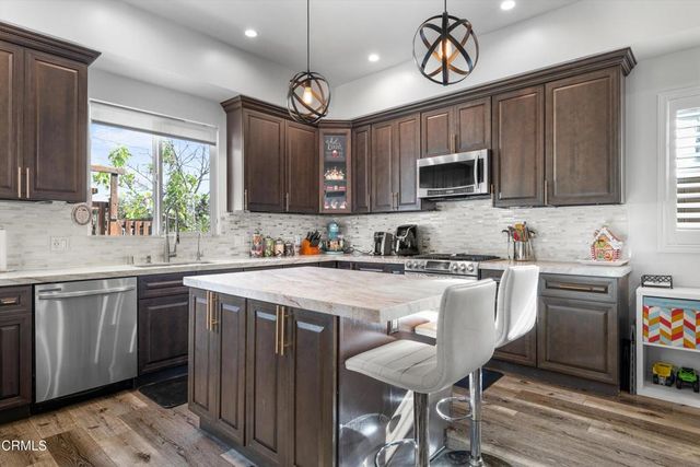 5430 Auckland Avenue, North Hollywood, CA 91601