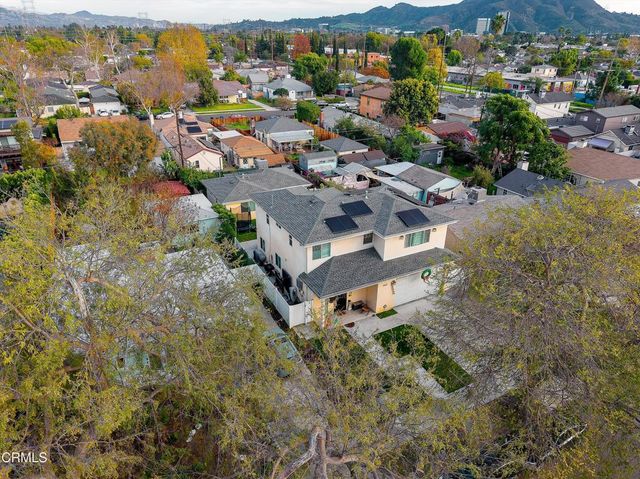 5430 Auckland Avenue, North Hollywood, CA 91601