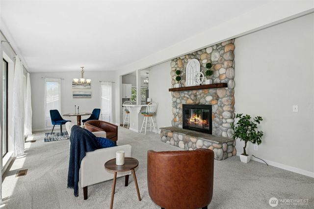1236 Crescent Drive, Oak Harbor, WA 98277