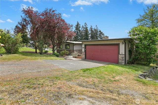1236 Crescent Drive, Oak Harbor, WA 98277