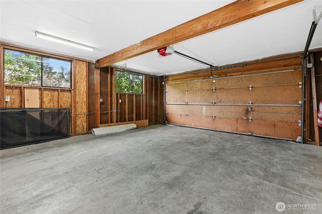 1236 Crescent Drive, Oak Harbor, WA 98277
