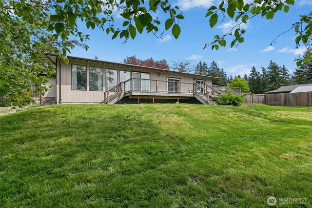 1236 Crescent Drive, Oak Harbor, WA 98277