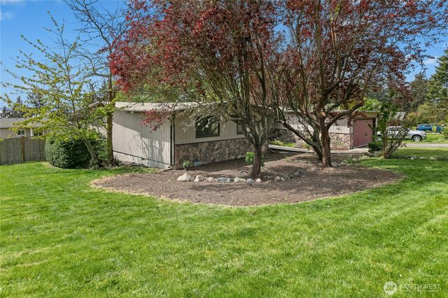 1236 Crescent Drive, Oak Harbor, WA 98277