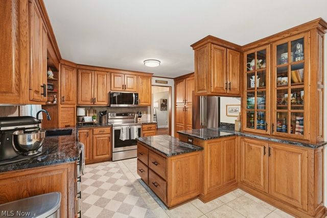 7301 Braucher Street NW, Lehigh Twp, OH 44720