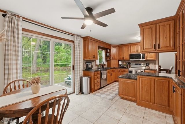 7301 Braucher Street NW, Lehigh Twp, OH 44720