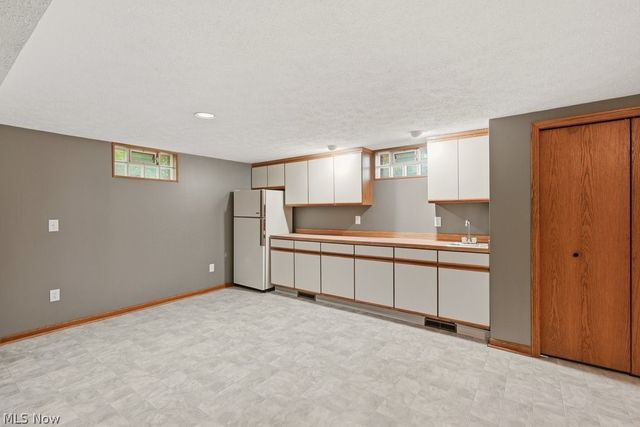 7301 Braucher Street NW, Lehigh Twp, OH 44720