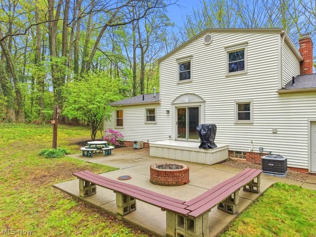 7301 Braucher Street NW, Lehigh Twp, OH 44720