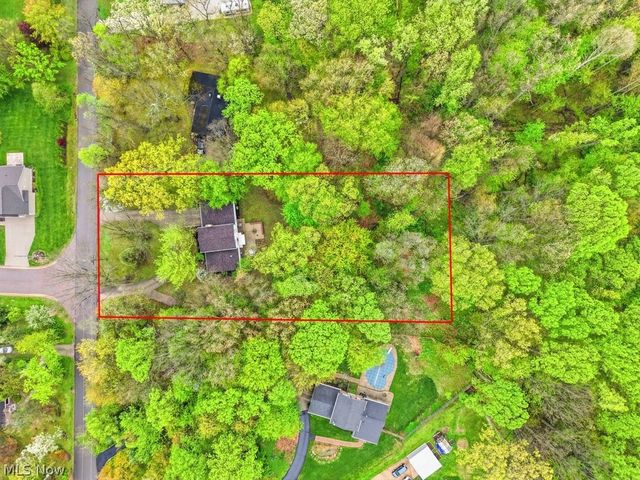 7301 Braucher Street NW, Lehigh Twp, OH 44720