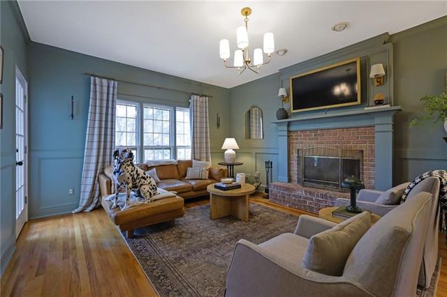 1069 Sunny Field Lane, Lawrenceville, GA 30043