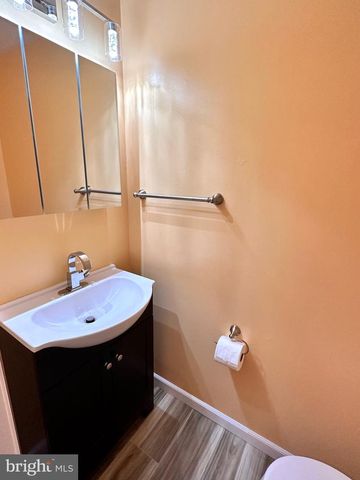 4311 CEDARLAKE CT, Alexandria, VA 22309