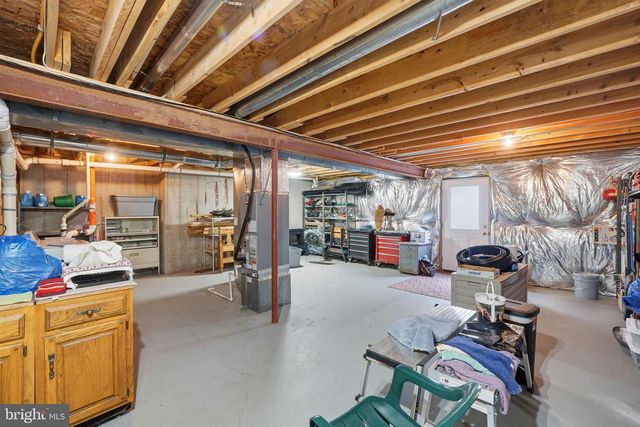 6 SYLVIA CIR, Thurmont, MD 21788