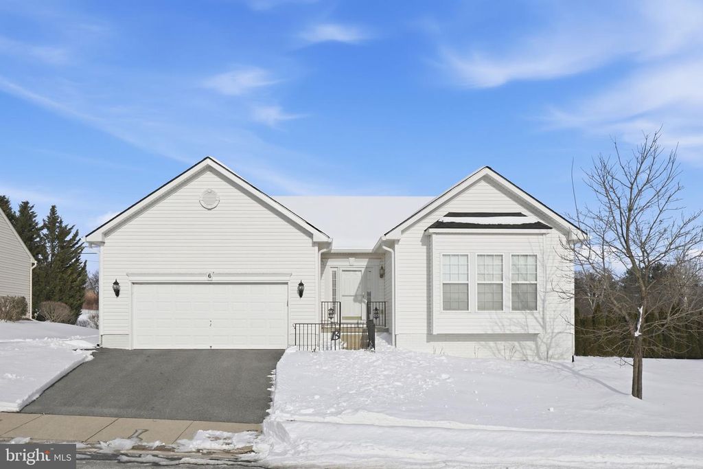 6 SYLVIA CIR, Thurmont, MD 21788