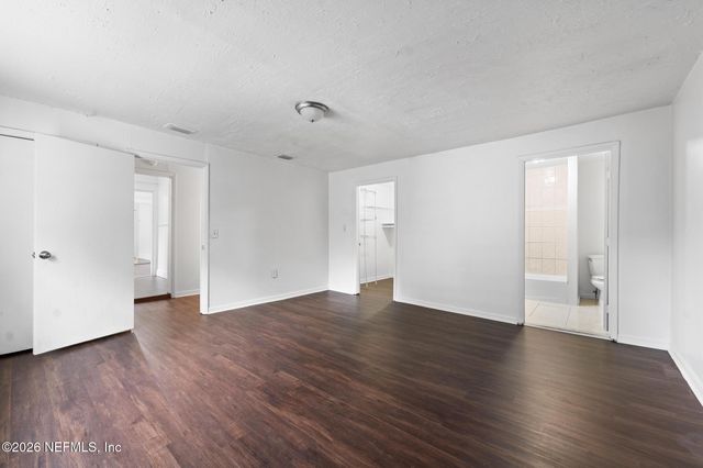 1052 E 10TH Street, Jacksonville, FL 32206