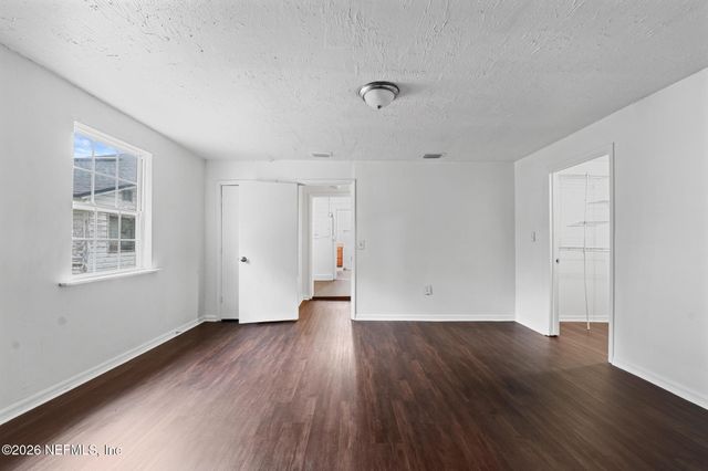 1052 E 10TH Street, Jacksonville, FL 32206