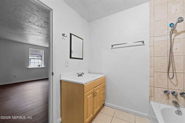1052 E 10TH Street, Jacksonville, FL 32206