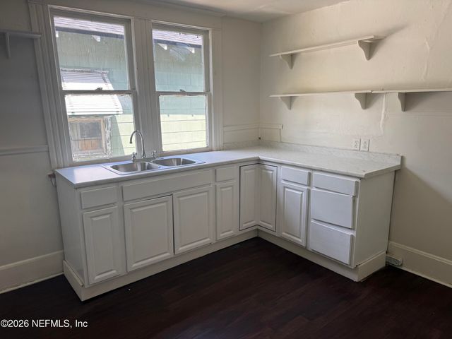 1052 E 10TH Street, Jacksonville, FL 32206