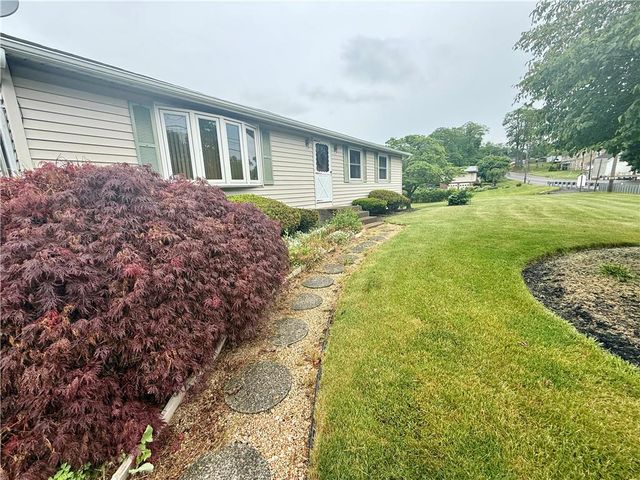 4301 Kings Highway North, Emmaus Boro, PA 18049