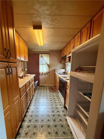 4301 Kings Highway North, Emmaus Boro, PA 18049