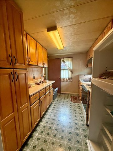 4301 Kings Highway North, Emmaus Boro, PA 18049