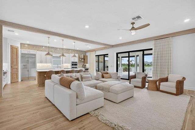 10102 SW Davanti Drive, Port St. Lucie, FL 34987