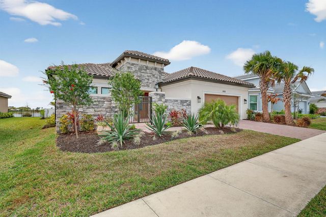 10102 SW Davanti Drive, Port St. Lucie, FL 34987