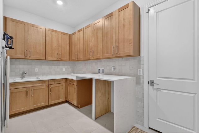 10102 SW Davanti Drive, Port St. Lucie, FL 34987