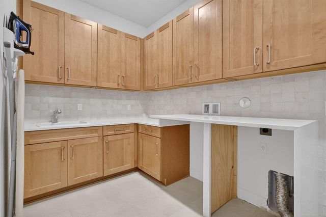 10102 SW Davanti Drive, Port St. Lucie, FL 34987