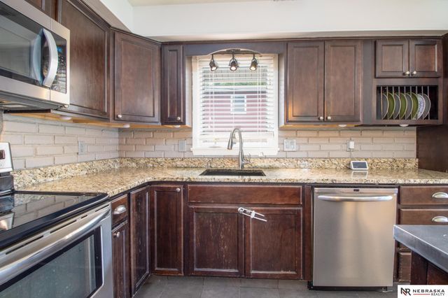 1248 S 164th Avenue, Omaha, NE 68130
