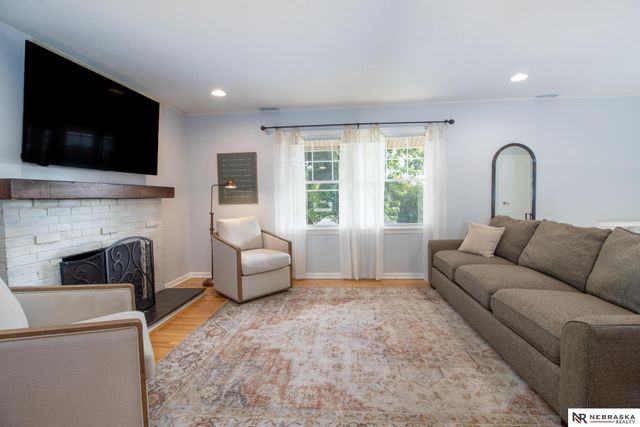 1248 S 164th Avenue, Omaha, NE 68130