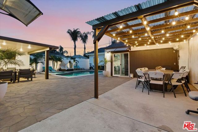 12013 Neenach Street, Sun Valley, CA 91352