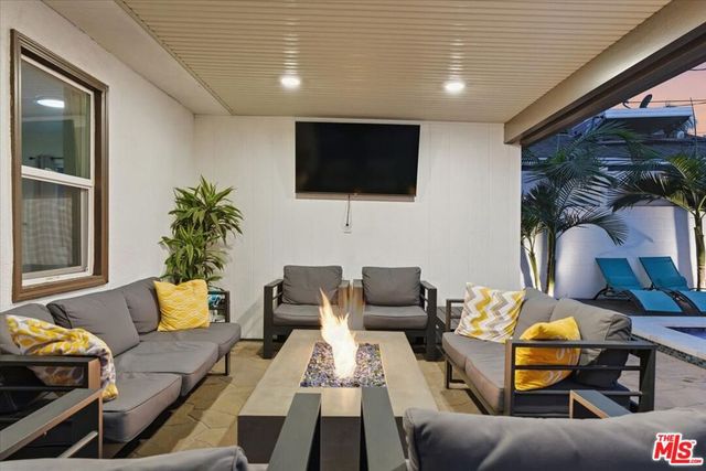 12013 Neenach Street, Sun Valley, CA 91352