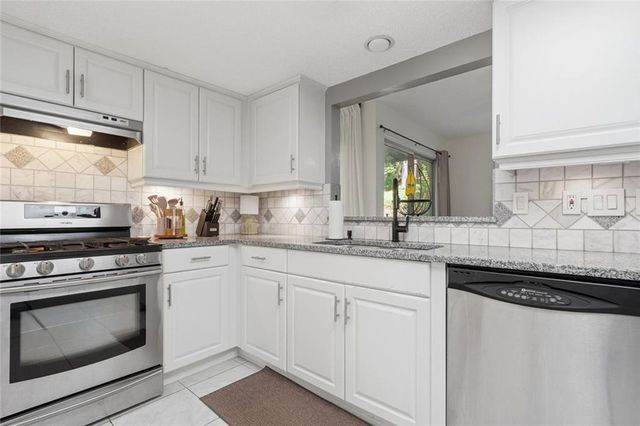 27 Arbor End SE, Smyrna, GA 30080