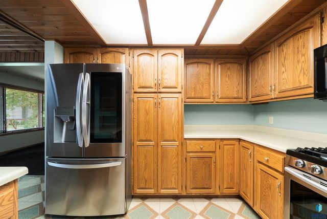 412 N Needles Dr Drive, Brandon, SD 57005