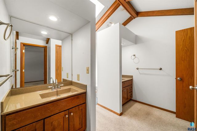 412 N Needles Dr Drive, Brandon, SD 57005