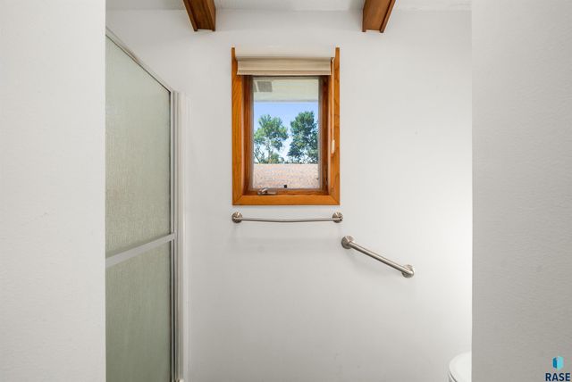 412 N Needles Dr Drive, Brandon, SD 57005