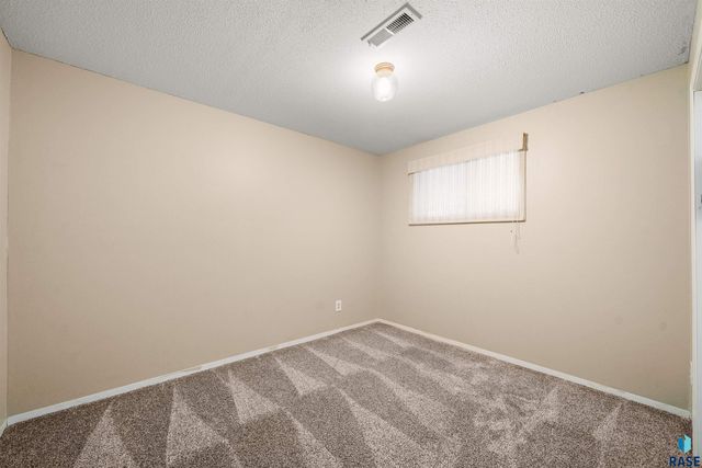 412 N Needles Dr Drive, Brandon, SD 57005