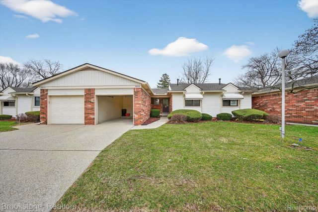 28564 Aspen Drive, Warren, MI 48093