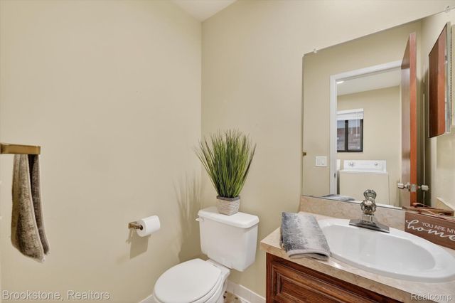 28564 Aspen Drive, Warren, MI 48093