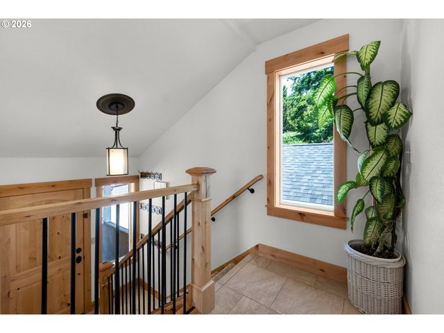 2316 ROYAL VIEW Dr, Seaside, OR 97138