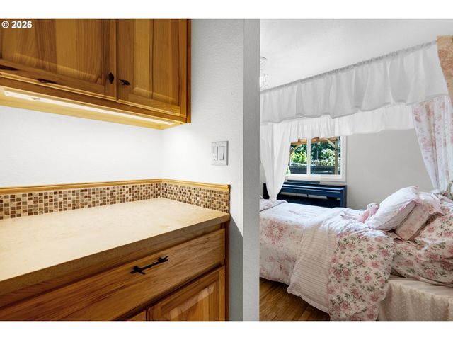 2316 ROYAL VIEW Dr, Seaside, OR 97138