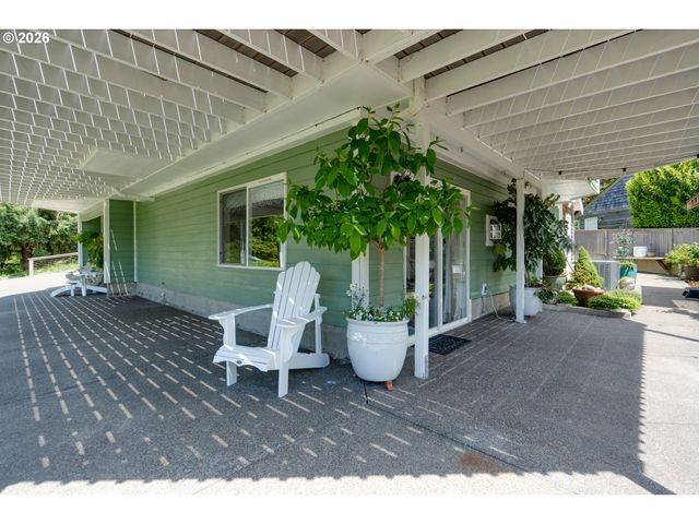 2316 ROYAL VIEW Dr, Seaside, OR 97138